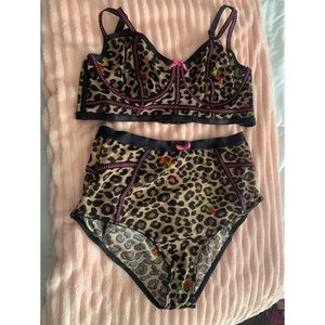 🖤💗🐆 TORRID BETSEY JOHNSON LEOPARD SET • SIZE 0 🐆💗🖤